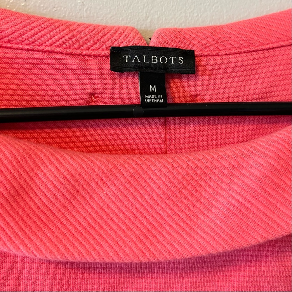 💸📉 Talbots Ribbed Back Button Top - Picture 2 of 4
